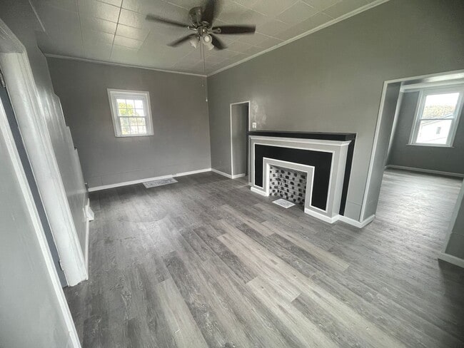 Building Photo - Newly updated 3 bedroom house in Glassport for rent!