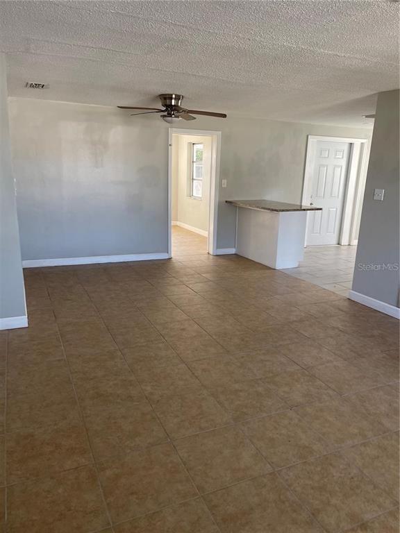 Building Photo - 1140 Viking Dr