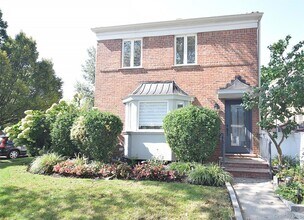 Building Photo - 7376 197th Street