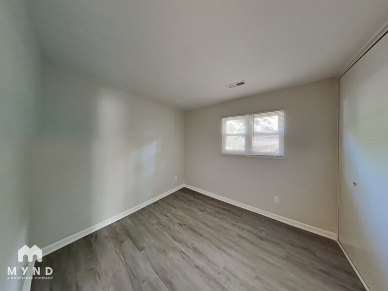 Building Photo - 1120 Seabrook Rd