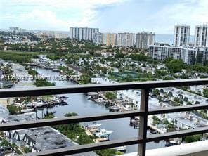 Building Photo - 2500 Parkview Dr