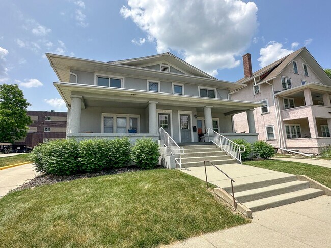 Building Photo - 225 Sheldon Ave