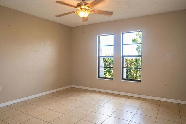 Building Photo - 2 Bedroom, 2 Bathroom Home for Rent in Dade City!