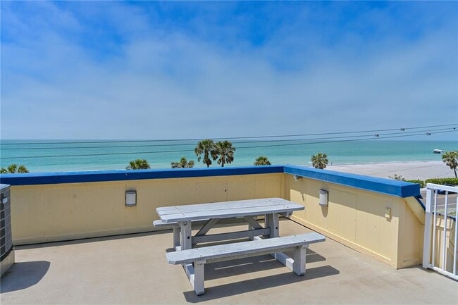 Building Photo - 3802 Gulf of Mexico Dr