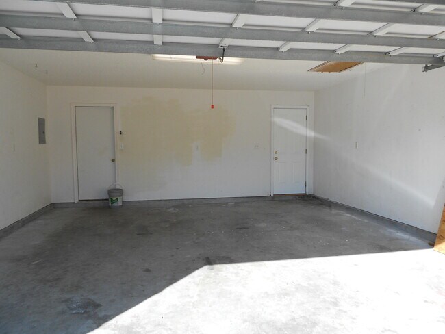 Building Photo - 1130 Jeni Mae Ct