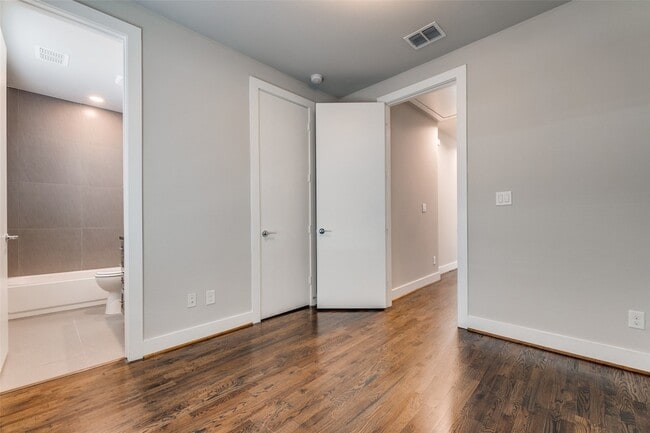 Building Photo - 4211 Rawlins St