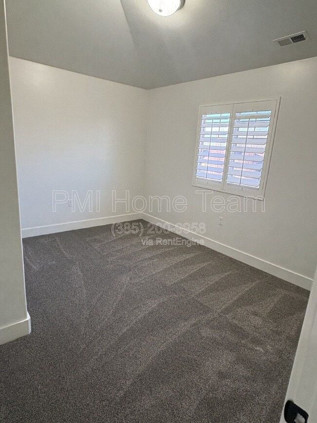 Building Photo - 651 W 1900 S