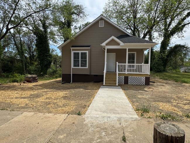 Primary Photo - New construction 3 bed 2 bath with spaciou...