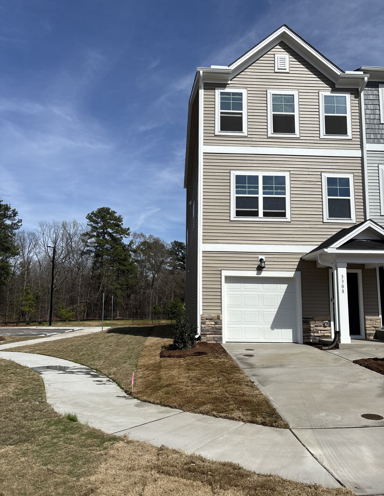 Building Photo - 3308 Gypsum Dr