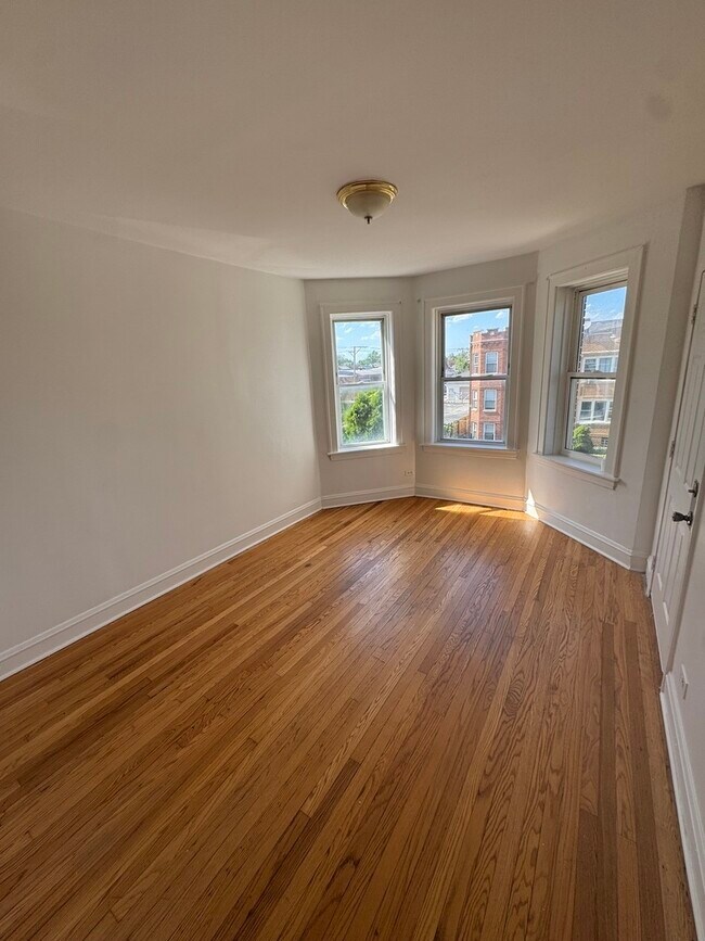 Building Photo - 4251 W Haddon Ave