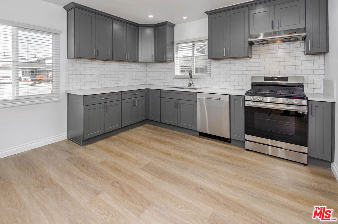 Building Photo - 1436 W 152nd St