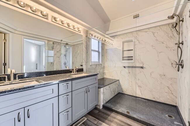 Building Photo - Spacious 4 Bed/ 3 Bath Home with Finished Basement