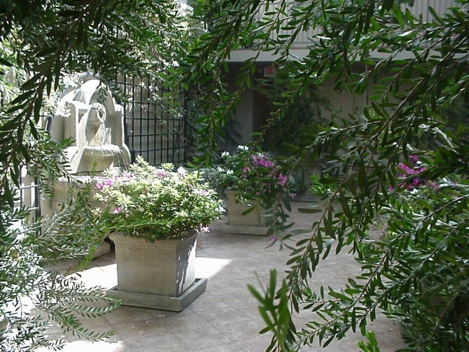 Building Photo - 1725 Butler Ave