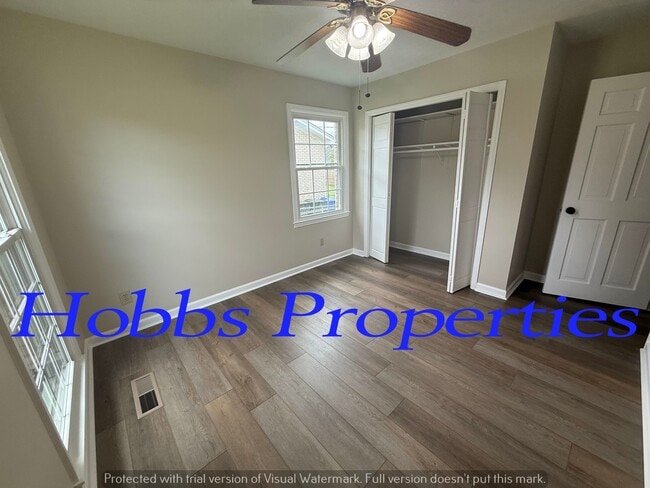 Building Photo - 1311 Lisa Ln