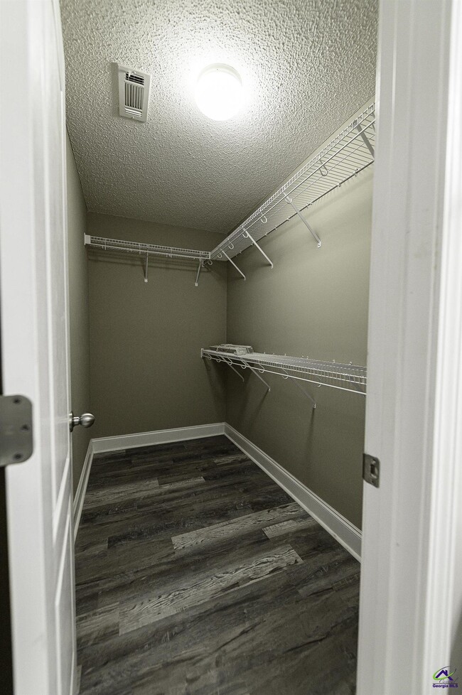 Building Photo - 307 Nile Ln