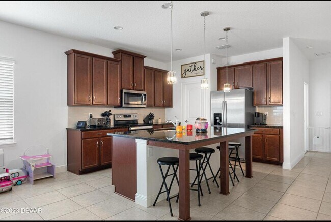 Building Photo - 5435 Estero Loop