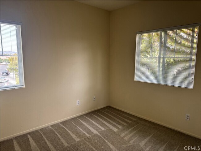 Building Photo - 26514 Arboretum Way