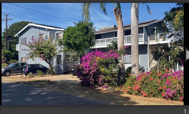 Building Photo - Spacious two-bedroom, two-bathroom apartme...
