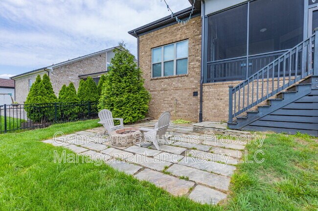 Building Photo - 2944 Hadley Close Ln