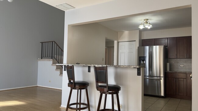 Building Photo - 385 Grissom Ct