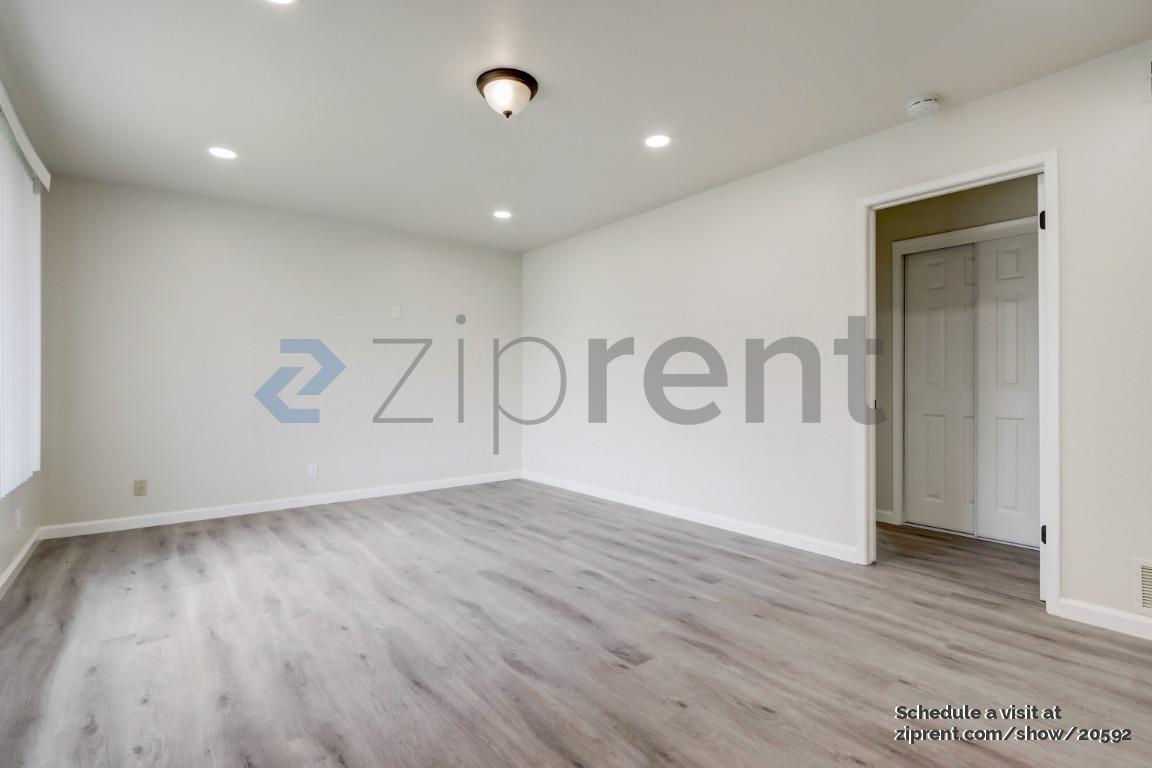 Building Photo - 9443 Acapulco Way