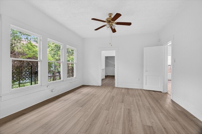 Building Photo - 1607 Holman St