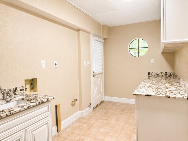 Building Photo - 20543 Appaloosa Trail