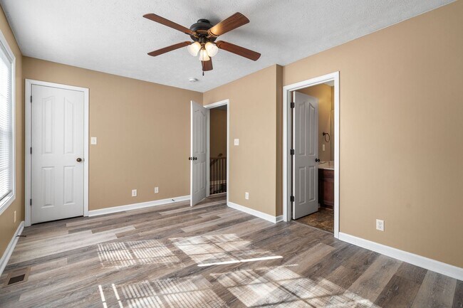 Building Photo - 309 Rowand Ct