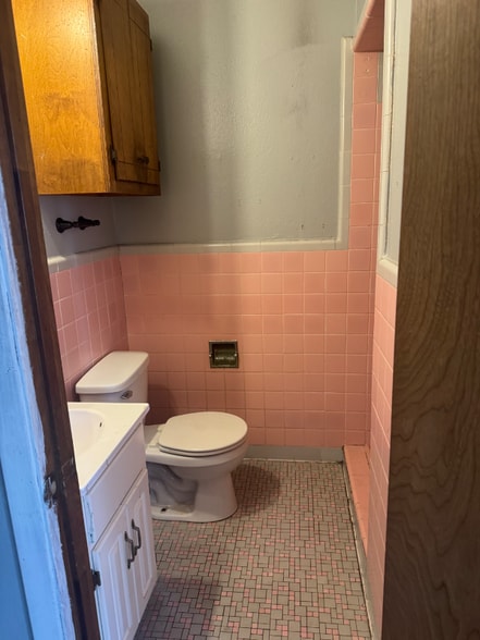 Building Photo - 750 Bonham St