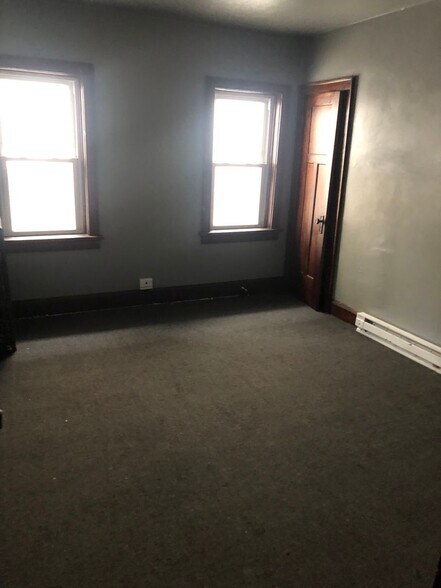 Building Photo - 4325 W Burleigh St