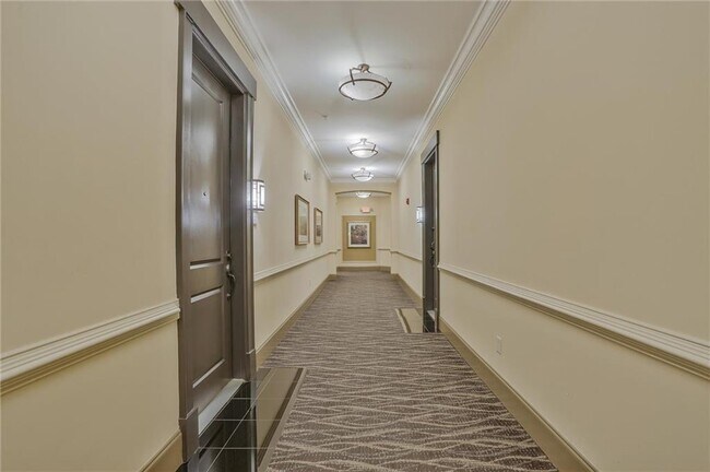 Building Photo - 2300 Peachford Rd