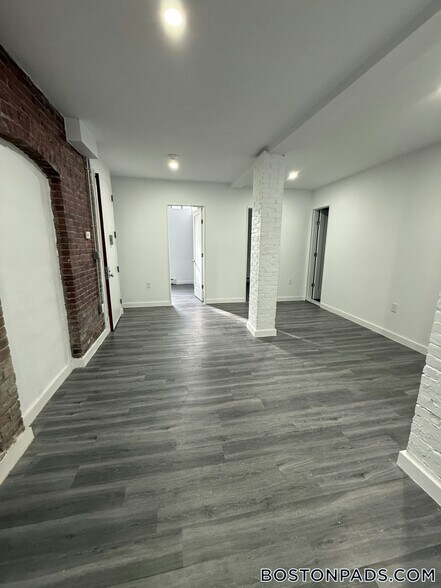 Building Photo - 21 Cortes St