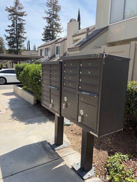 Building Photo - 5749 E Creekside Ave