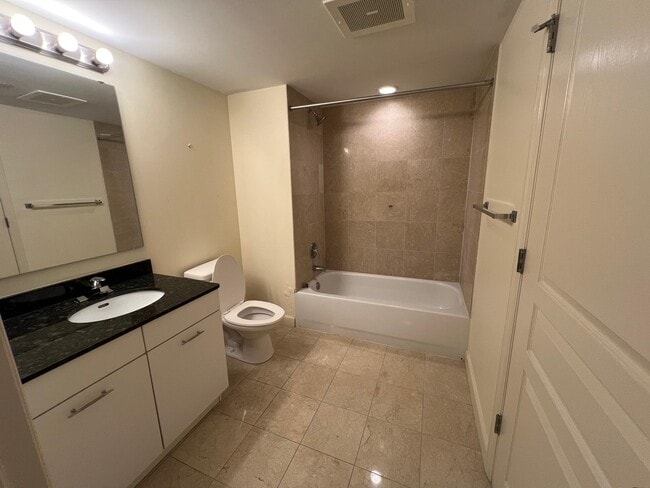 Building Photo - 300 S Duval St