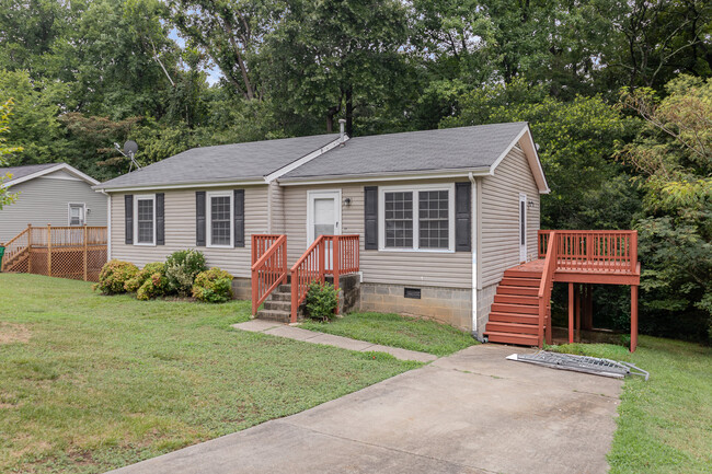 Building Photo - 10016 Woody Ridge Rd