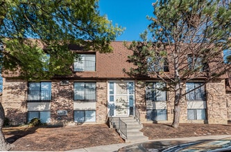 Building Photo - 190 S Waters Edge Dr