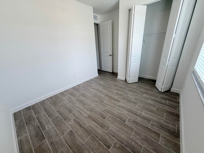 Building Photo - 2955 Spanish Cedar Pl
