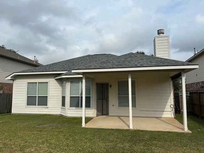 Building Photo - 20239 Goss Hollow Ln