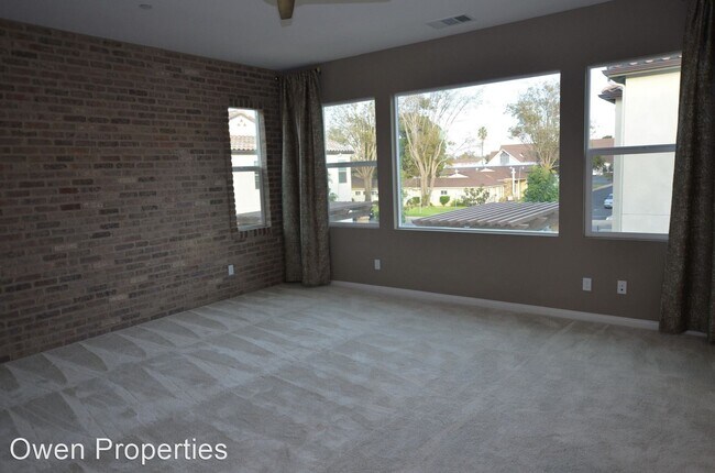 Building Photo - 4 br, 3 bath House - 1005 Sea Glass Way