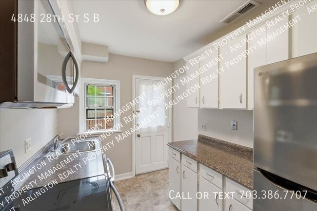 Building Photo - 4848 S 28th St