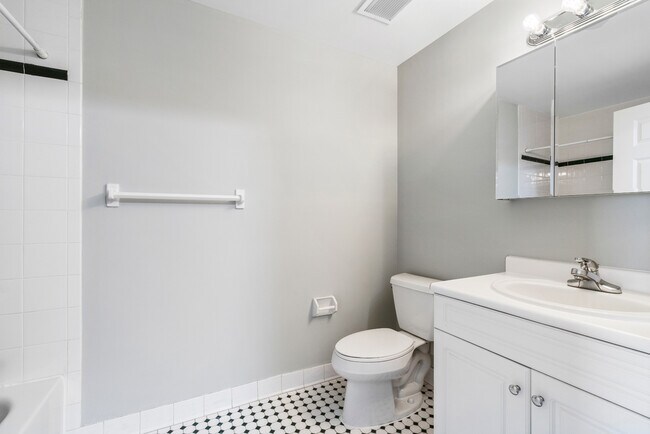 Half Bath - 100 Old Palisade Rd
