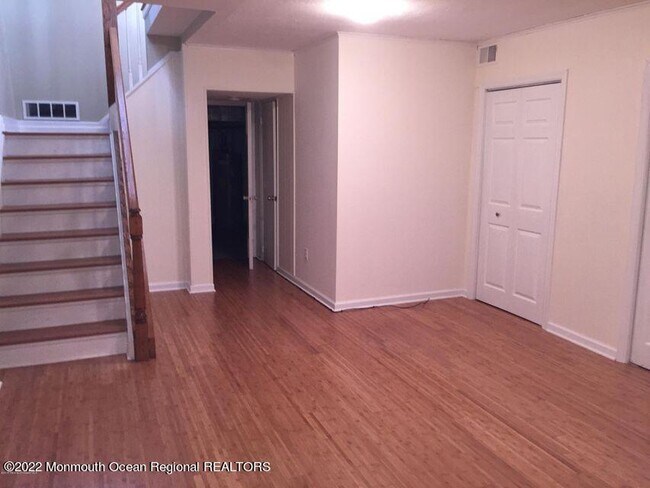 Building Photo - 23 Wyckham Rd