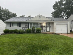 Building Photo - 6405 Kingsway Dr