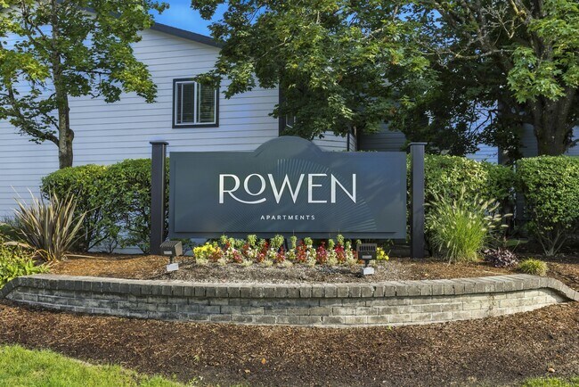 Building Photo - Rowen