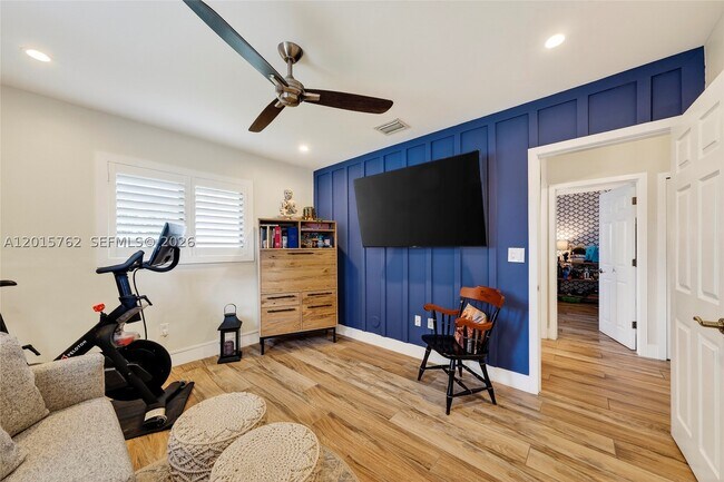Building Photo - 8820 SW 85th St