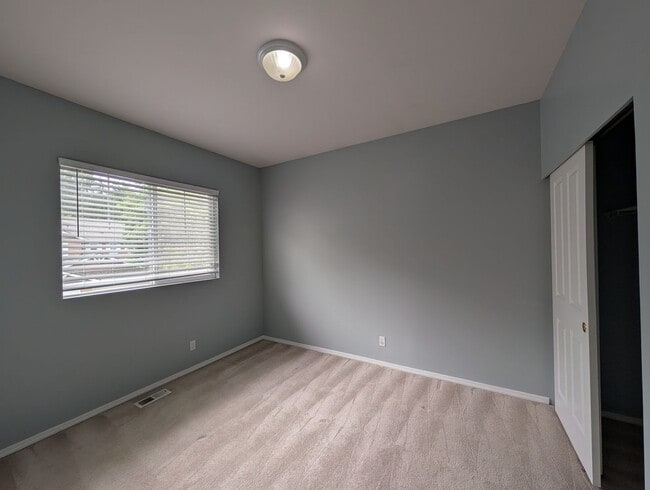 Building Photo - 4bd/2.5ba Snohomish Home