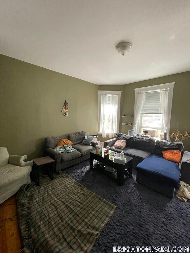 Primary Photo - 4 Litchfield St