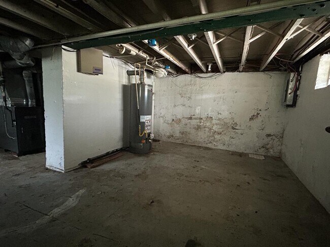 Building Photo - 110 E Galbraith Rd