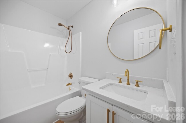 Building Photo - 425 Griggs Rd