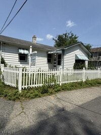 Building Photo - 14 Haskell Ave